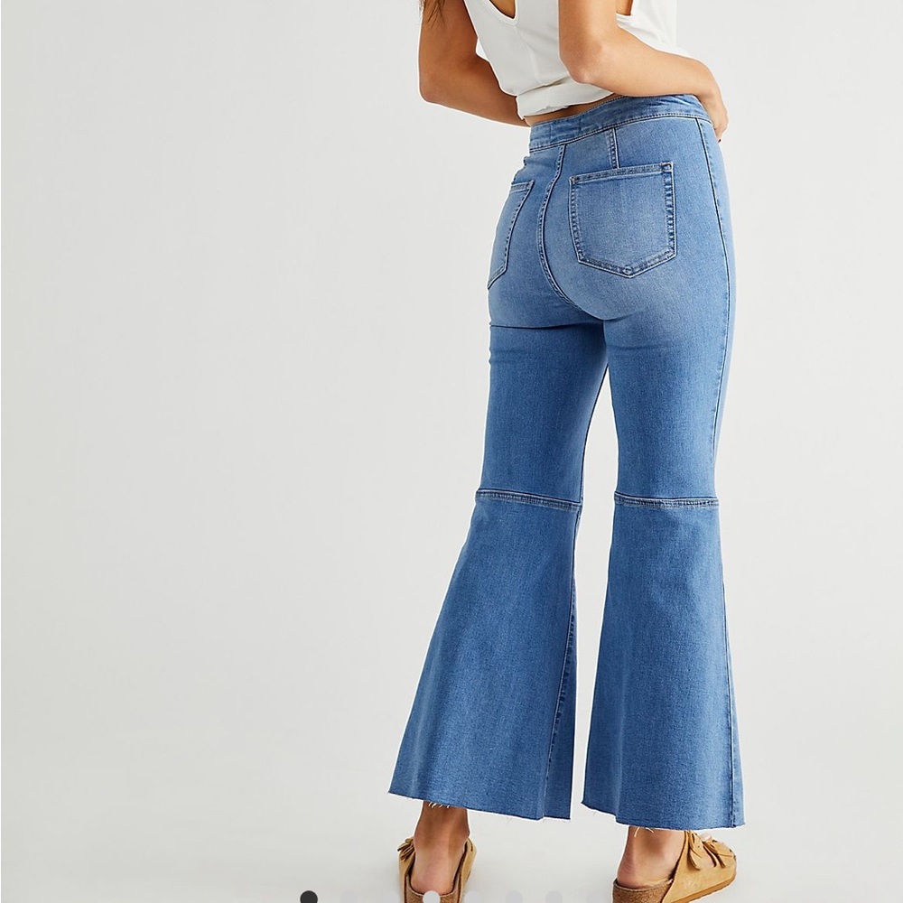 Free People Youthquake Crop Flare Jeans sz. 30